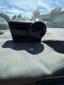 DJI Osmo Action 6 Like new with case and usb C cable.
