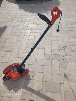 Black & Decker Electric Lawn Edger/Trencher