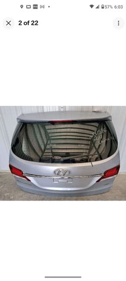 2012 -2019 Hyundai Santa FE hatch rear door