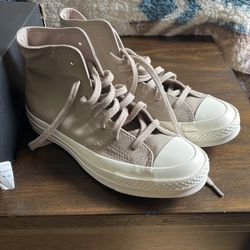 Women’s Converse 