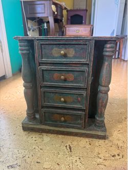 Apothecary chest