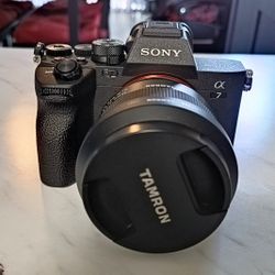 Sony Alpha 7iv