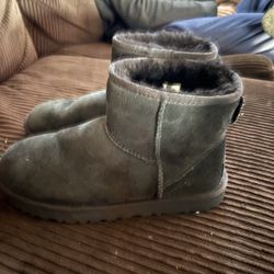 UGG Women Classic Mini Black Boots