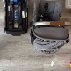 Nuna Pipa Car Seat And Bases