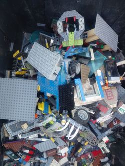 *** VINTAGE LEGO LOT *** $75 for all**
