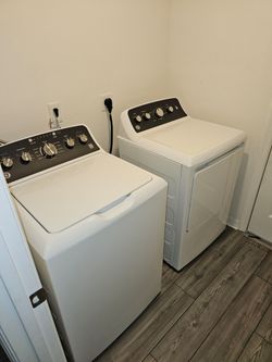 GE washer and dryer *NEW*