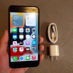 iPhone 7 Plus - UNLOCKED - Like New