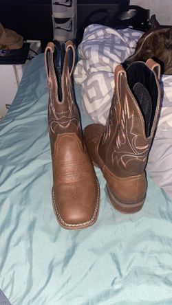 boots Good Condition Size 9.5