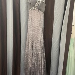 Sleeveless Grey Sequence Dress