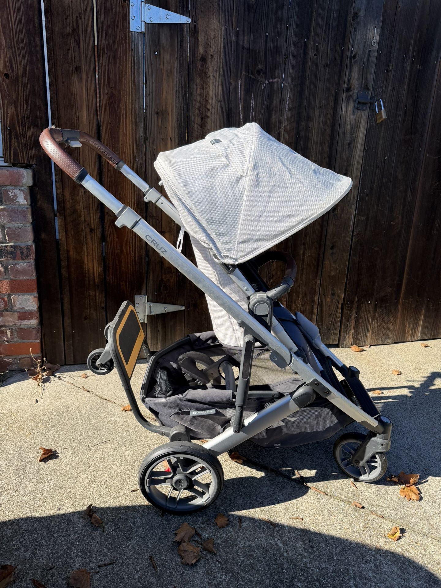 Uppababy cruz stroller With Boogie board Attachment