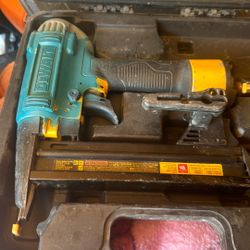 Dewalt