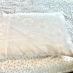 2  Vintage Cotton Damask Pillowcases. Immaculate Condition 