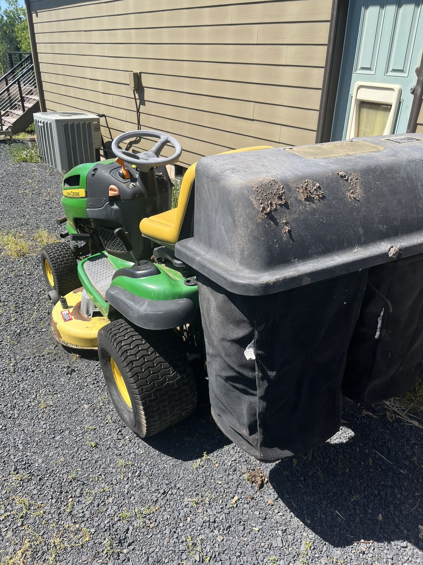 John Deere LA135