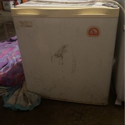 Mini Fridge