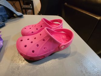 Girls Pink Crocs Size J1