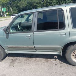 1998 Ford Explorer