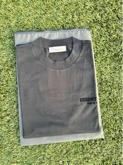 Essentials black t-shirt, Medium