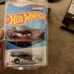 Hot Wheels Legends Tour Nissan Skyline GT-R (R32)