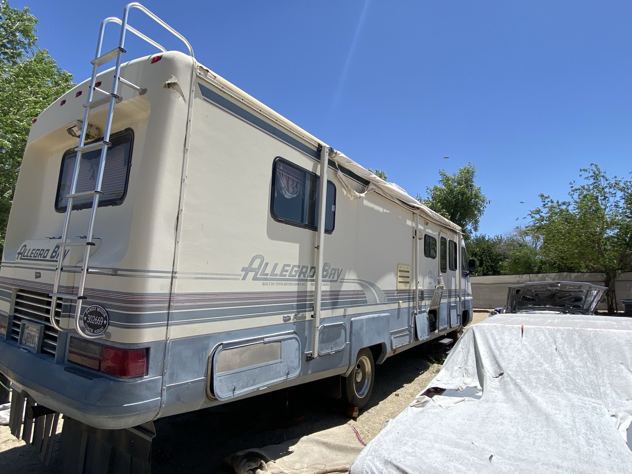 Solid running RV Diesel Pusher