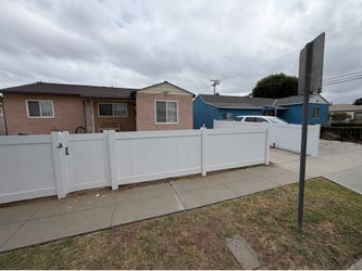 Vinyl fence