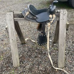 Saddle 