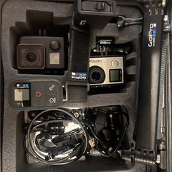 2 GoPro Hero 4s Package