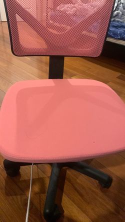 Pink ergonomic  office chair-Like new