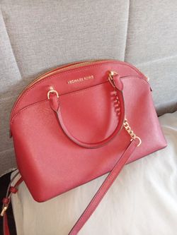 Michael kors red leather women purse Excellent Condition