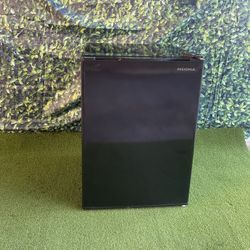 Insignia 2.7 cu. ft. mini fridge