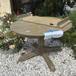 Free Round dining table with leaf