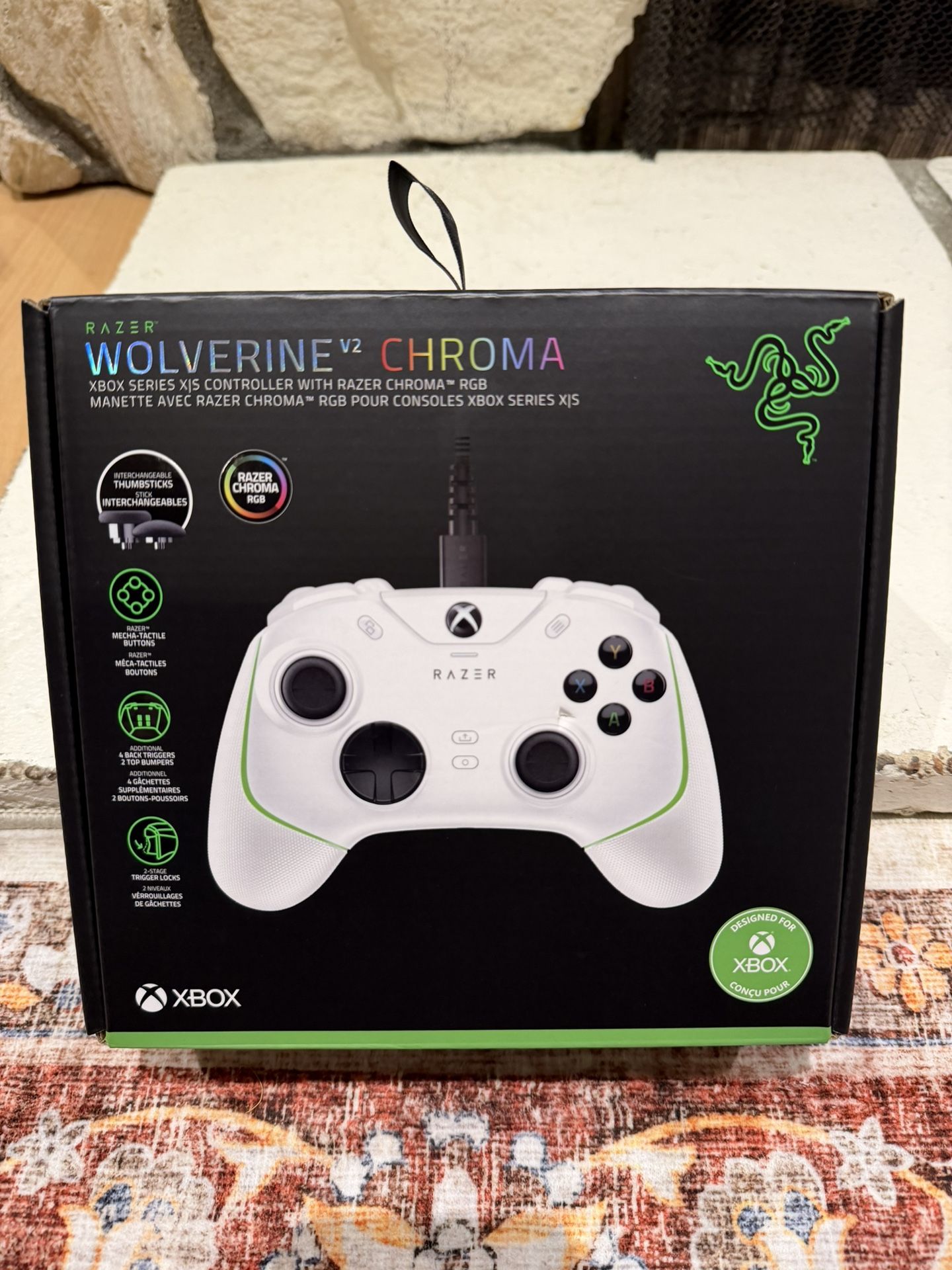 Razer Wolverine V2 Chroma (White) Wired Controller for Xbox/PC