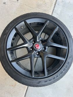 2022-2024 11th Honda civic si OEM wheels and tires