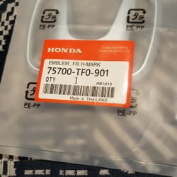Honda OE Grill Emblem. NEW!!