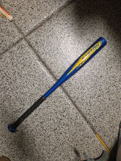 Easton Blue Aluminum Baseball Bat