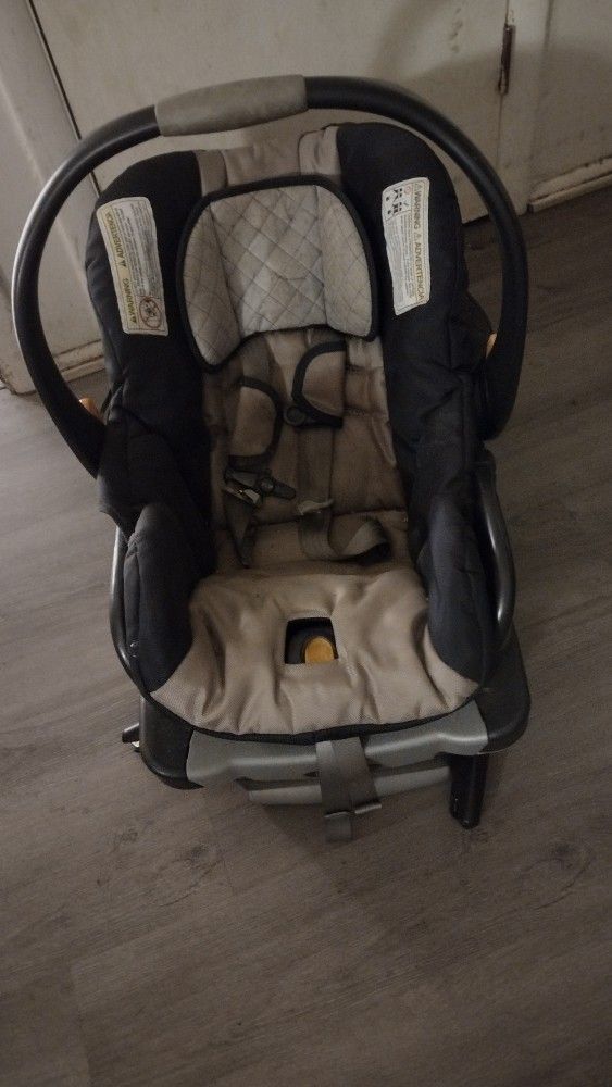 Infant car seat with base