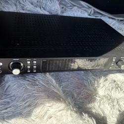 Universal Audio INTERFACE. 