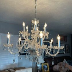 12 LIGHT CRYSTAL CHANDELIER.  READ DESCRIPTION 