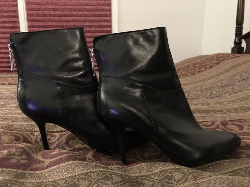 NEW MARC FISHER BOOTS BOOTIES - Sz 7 - BLACK