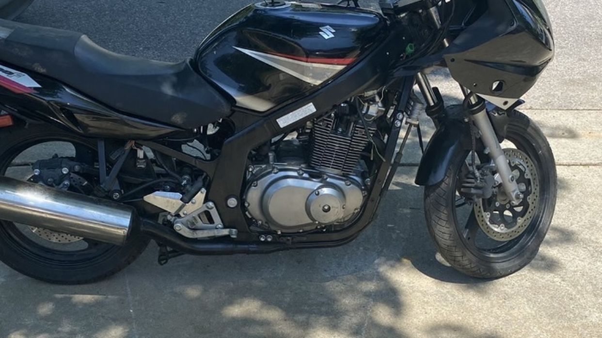 Gs500f Motorcycle