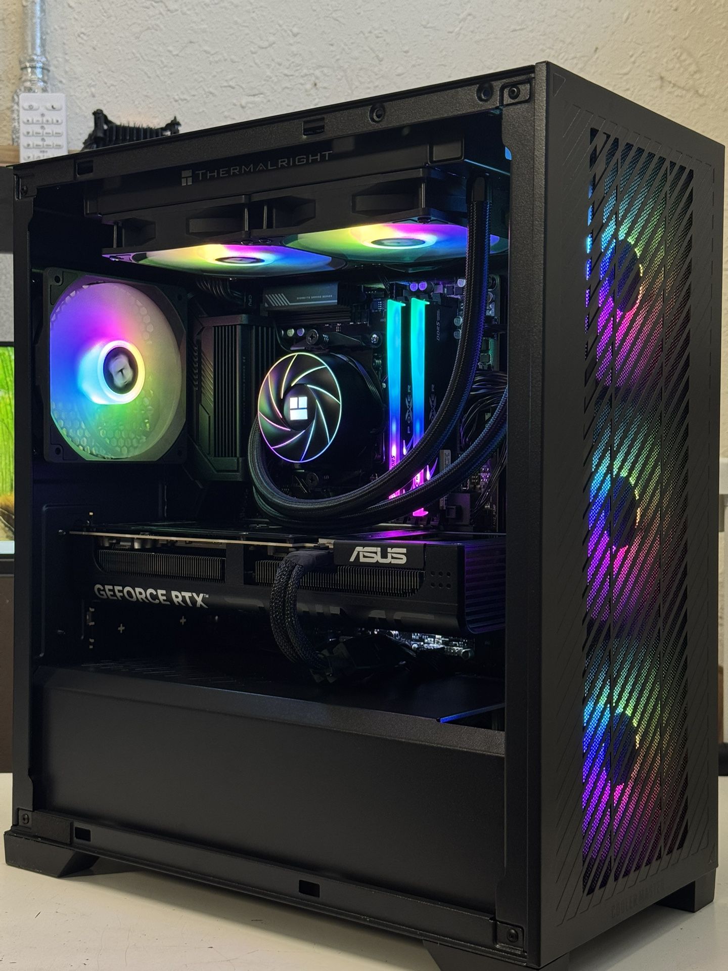 Ryzen 7 9800X3D / RTX 5070 TI Gaming PC