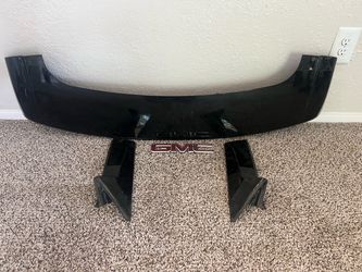 2018-2022 GMC TERRAIN REAR TRUNK LID UPPER SPOILER WING W/ LIGHT OEM