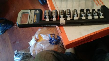 BRAND NEW KOBOLT UNIVERSE 7 PIECE SOCKET SET SAE SIZES