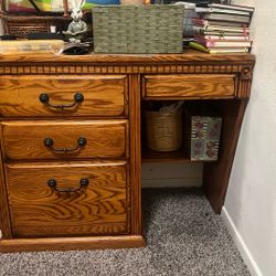Escritorio De Madera. Wooden Desk 