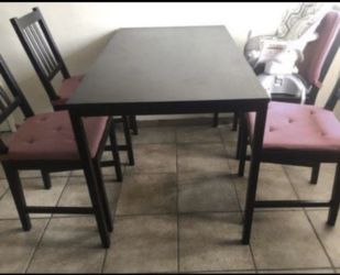 Dinning table