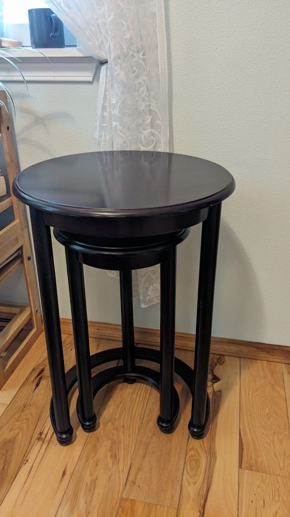 Nesting Coffee Tables