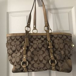 Coach Shoulder Bag