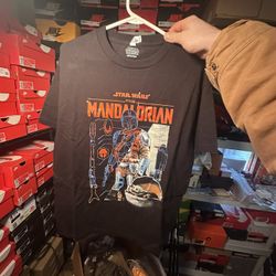 Star Wars Mandalorian T-Shirt Brand New!  Size: Large