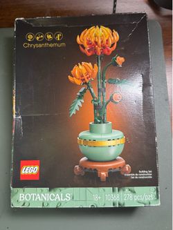 NEW LEGO Chrysanthemum 10368 - factory sealed ( Damaged Box)