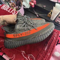 Men Yeezys 