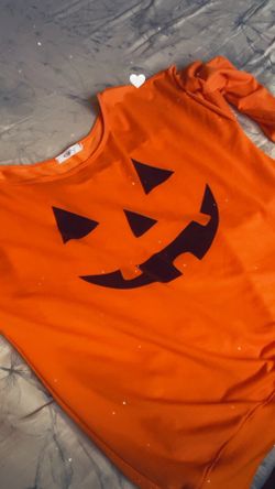 Women’s Pumpkin Shirt XL